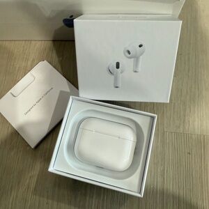 Apple 3rd Gen Wireless Earbuds with Charging Case - White